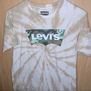 Levi’s T-Shirt !